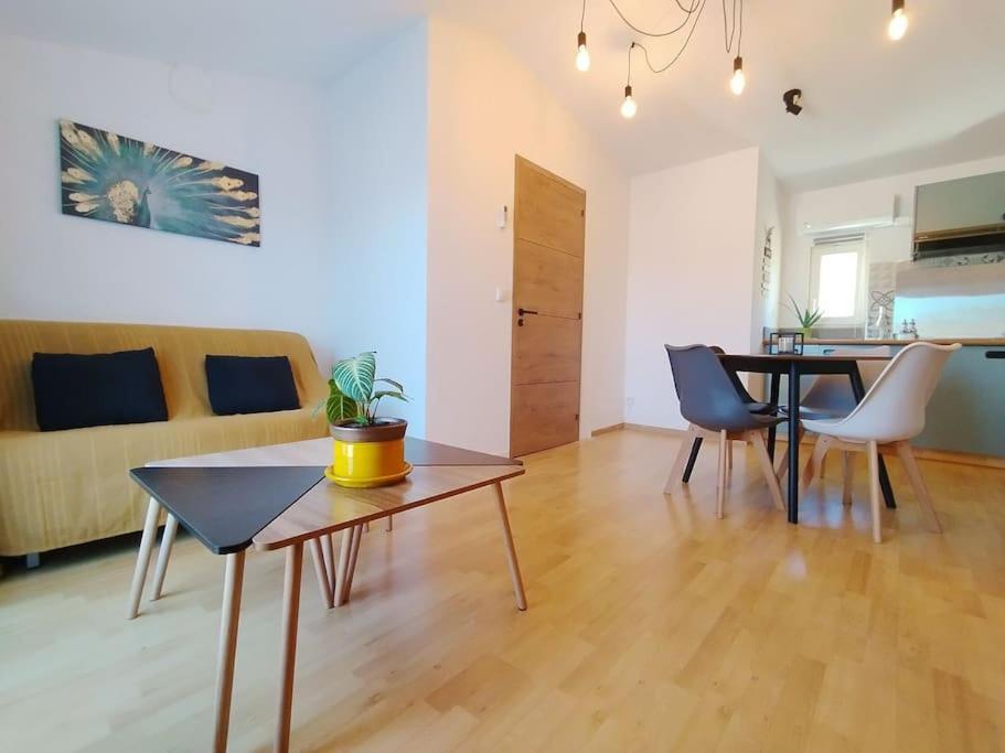 Le Petit D'aqui D'hotes - 15 Minutes De La Apartment Montblanc
